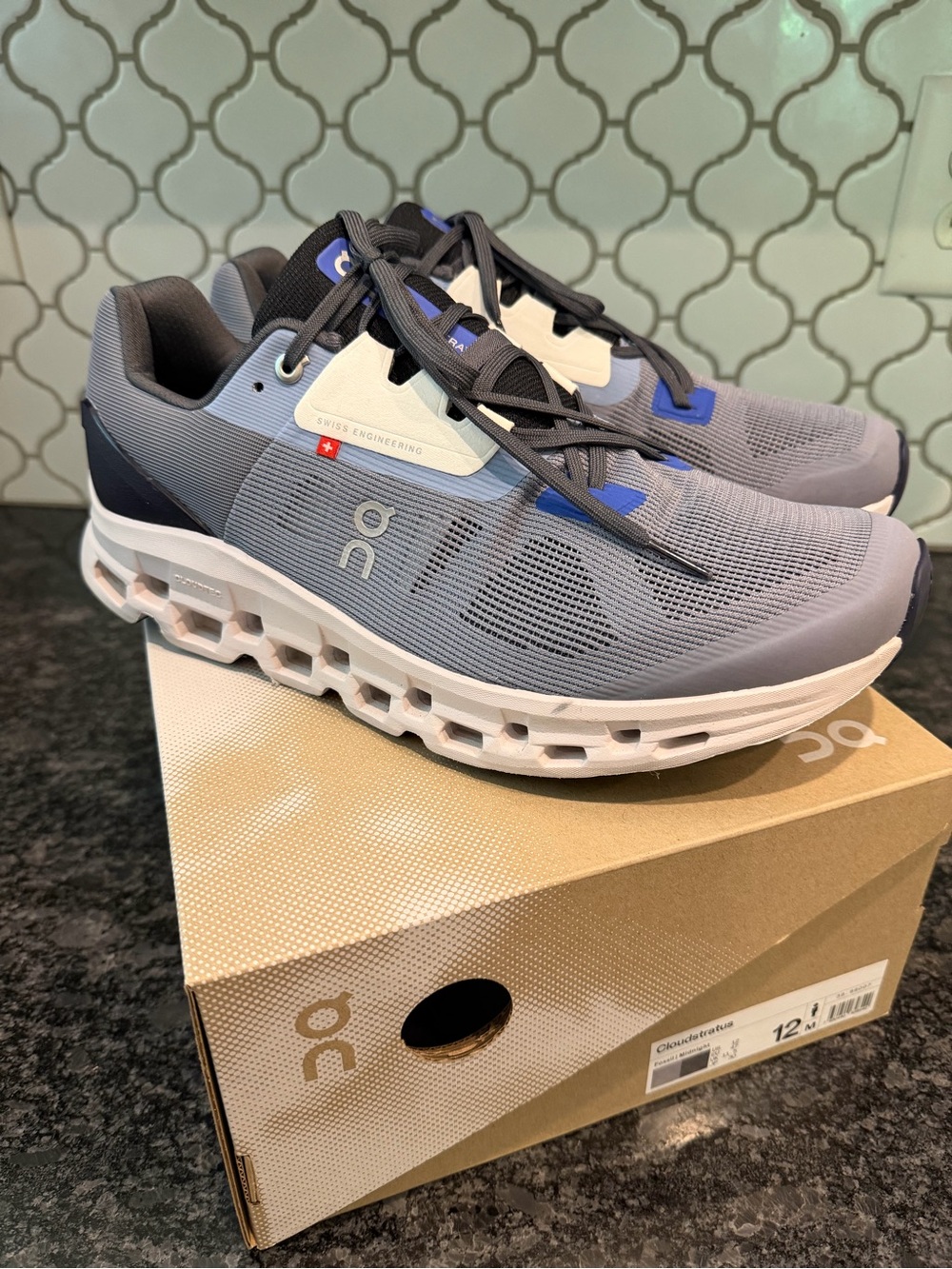 On Running Men's Cloud stratus Running Shoes - Fossil/Midnight 12M